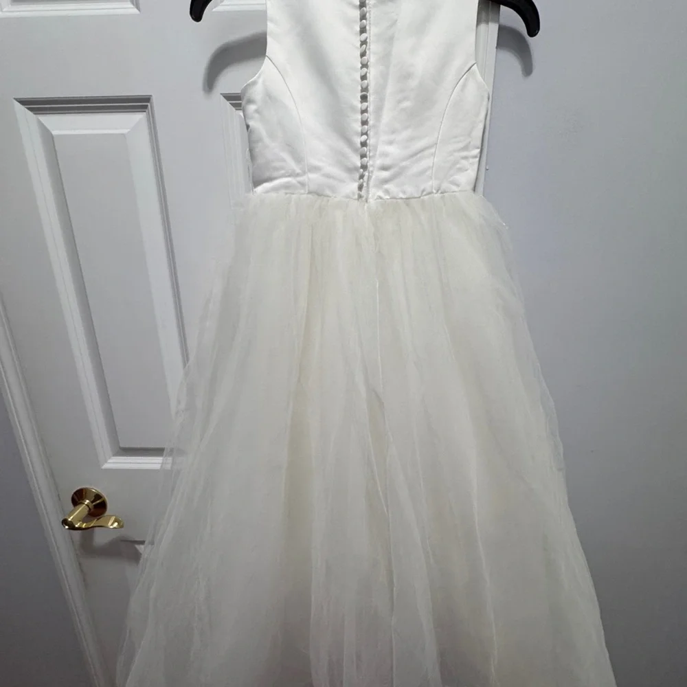 David's Bridal White A-line Sleeveless Dress size 7 - Picture 2 of 4